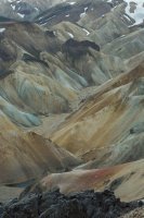 ocres et gris des cendres volcaniques