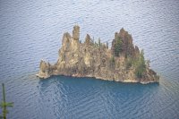l'île du vaisseau fantôme , sur le Crater Lake
